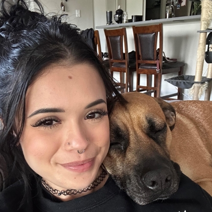 Maddie Jones & Gamora    Photo